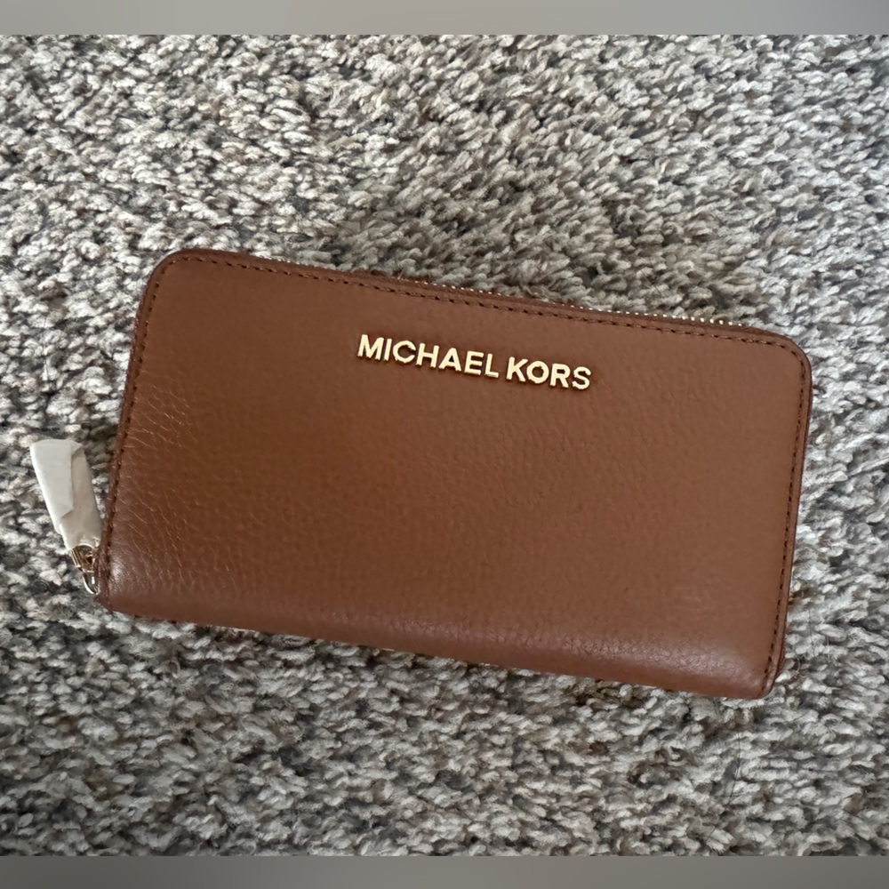 Michael Kors Tan Leather Zip Wallet